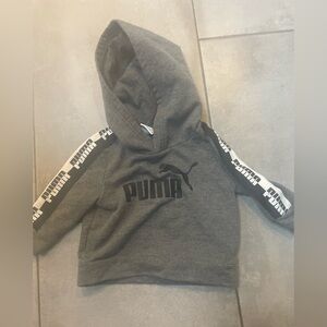 Puma Heather Gray Pullover Hoodie with Logo Tag